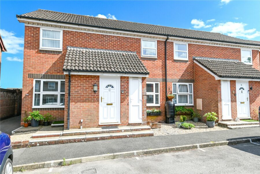 Floriston Gardens, Ashley, New Milton, Hampshire, BH25 5DL