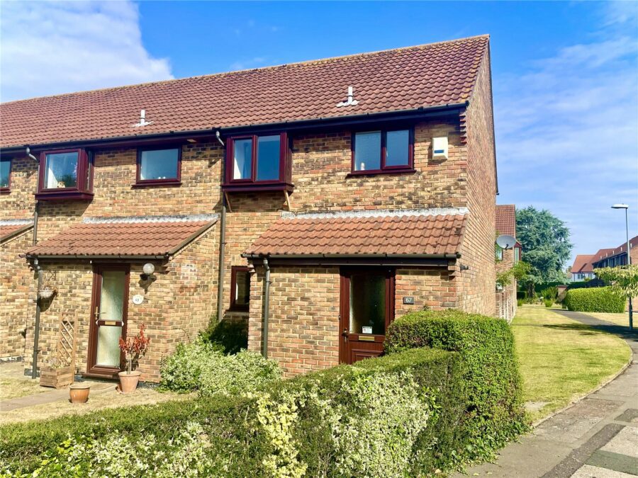 Russell Drive, Stanpit, Christchurch, Dorset, BH23 3TW
