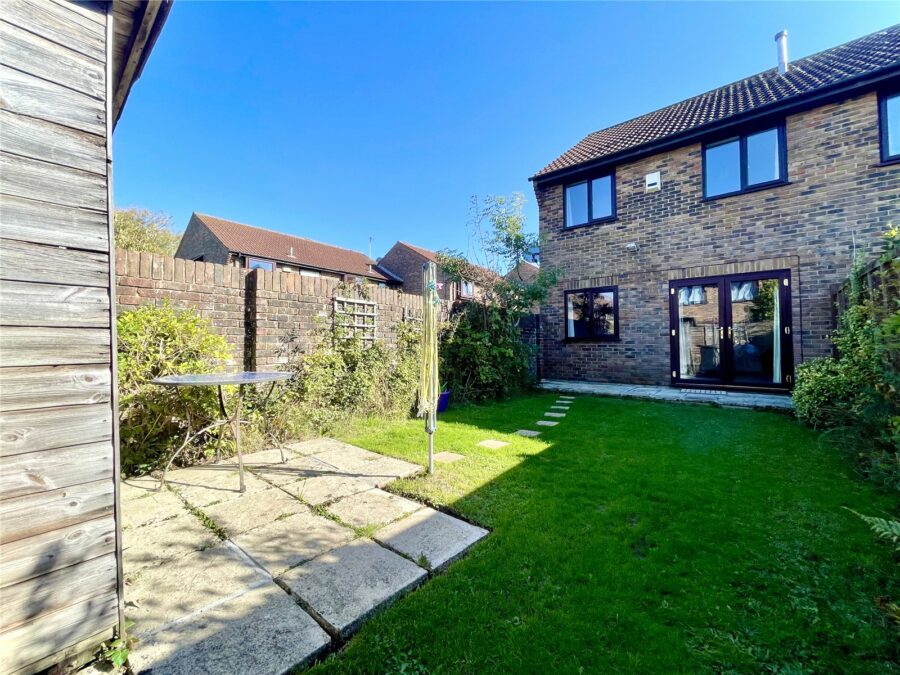 Russell Drive, Stanpit, Christchurch, Dorset, BH23 3TW