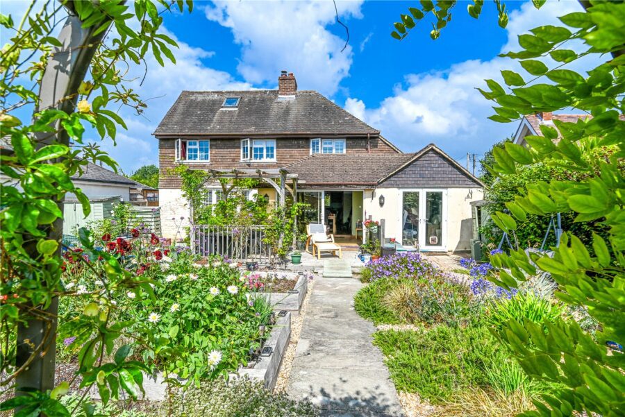 Barton Court Road, New Milton, Hampshire, BH25 6NW