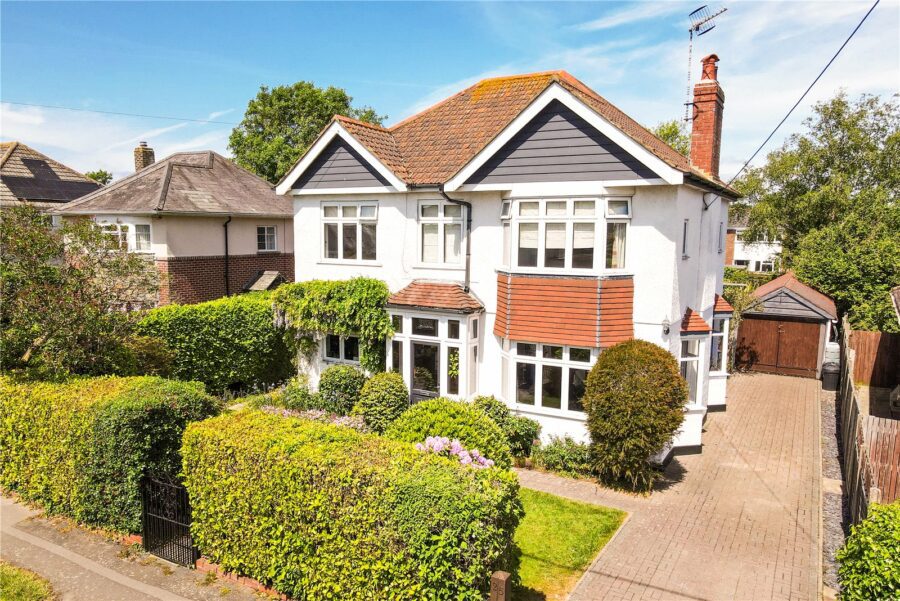 Marley Avenue, New Milton, Hampshire, BH25 5LJ
