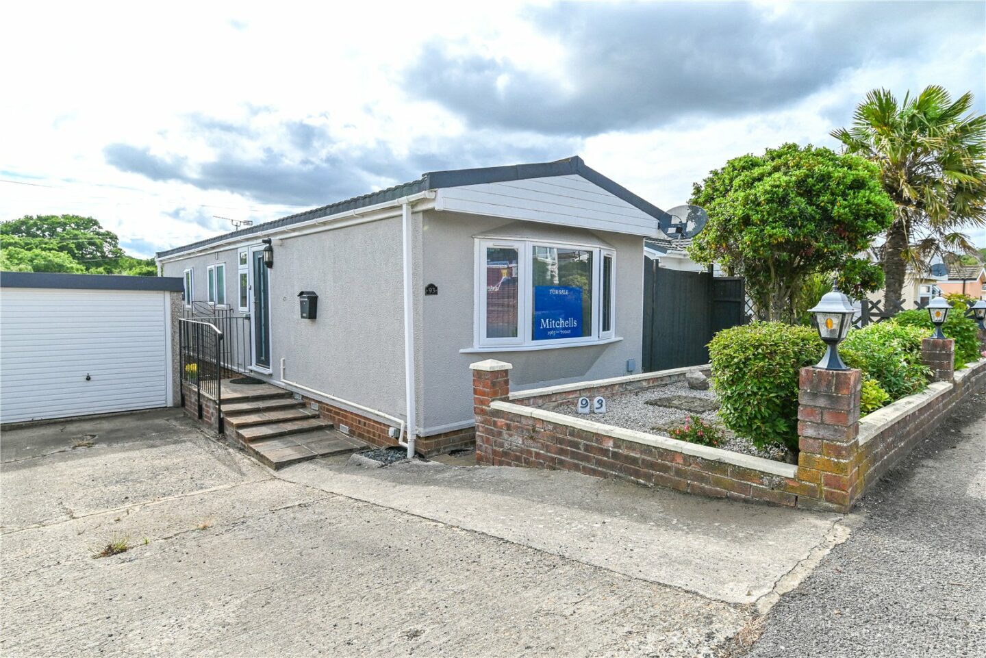 Westwood Park, Bashley Cross Road