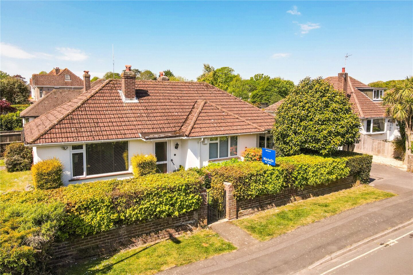 Leigh Road, New Milton, Hampshire, BH25 5JY