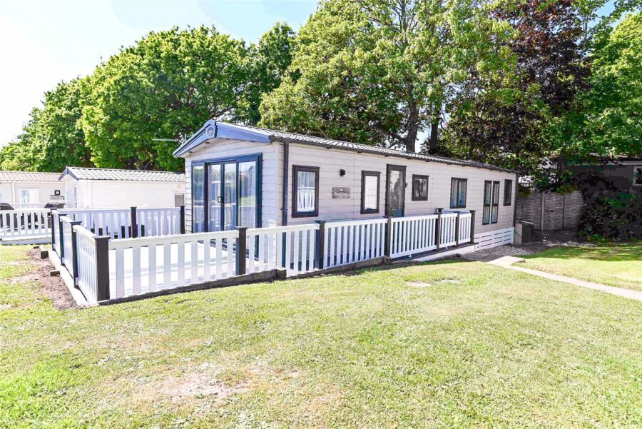 Seabreeze, Shorefield Country Park, Downton, Hampshire, SO41 0LH