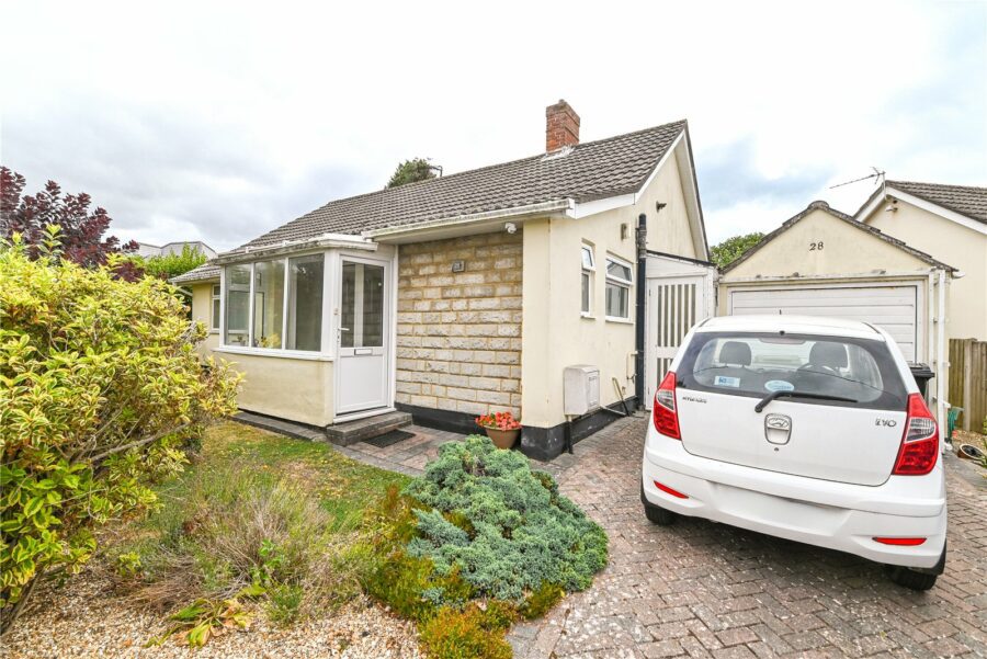 Barton Drive, Barton on Sea, New Milton, Hampshire, BH25 7JJ