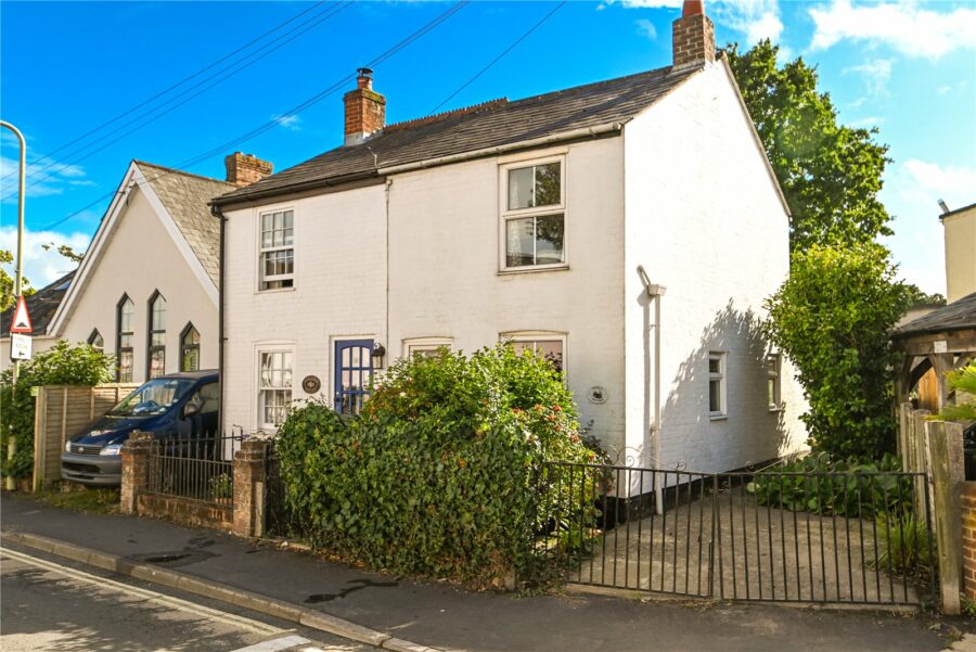 The Square, Pennington, Lymington, Hampshire, SO41 8GN