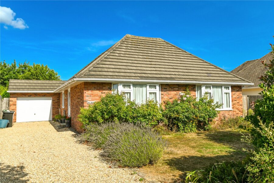 Garden Close, New Milton, Hampshire, BH25 6NL