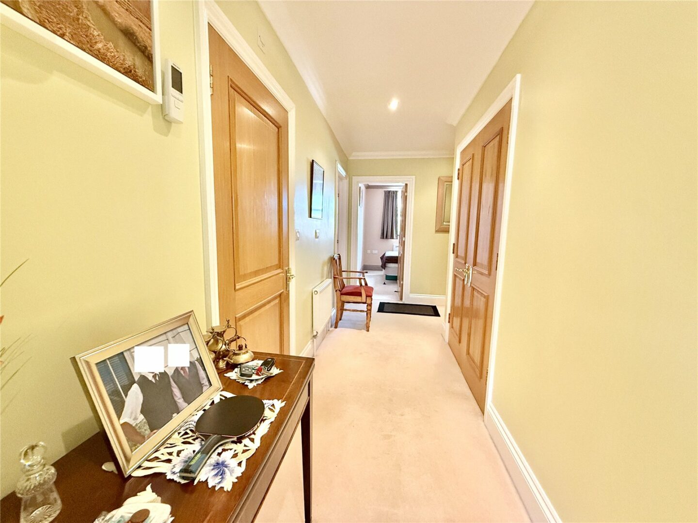 HCE250279_08.jpg