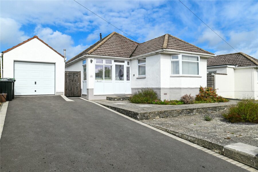 Osborne Road, New Milton, Hampshire, BH25 6AE