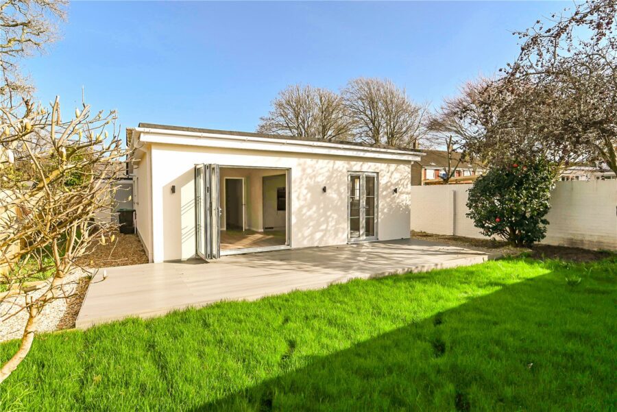 Yeovilton Close, Everton, Lymington, Hampshire, SO41 0JS