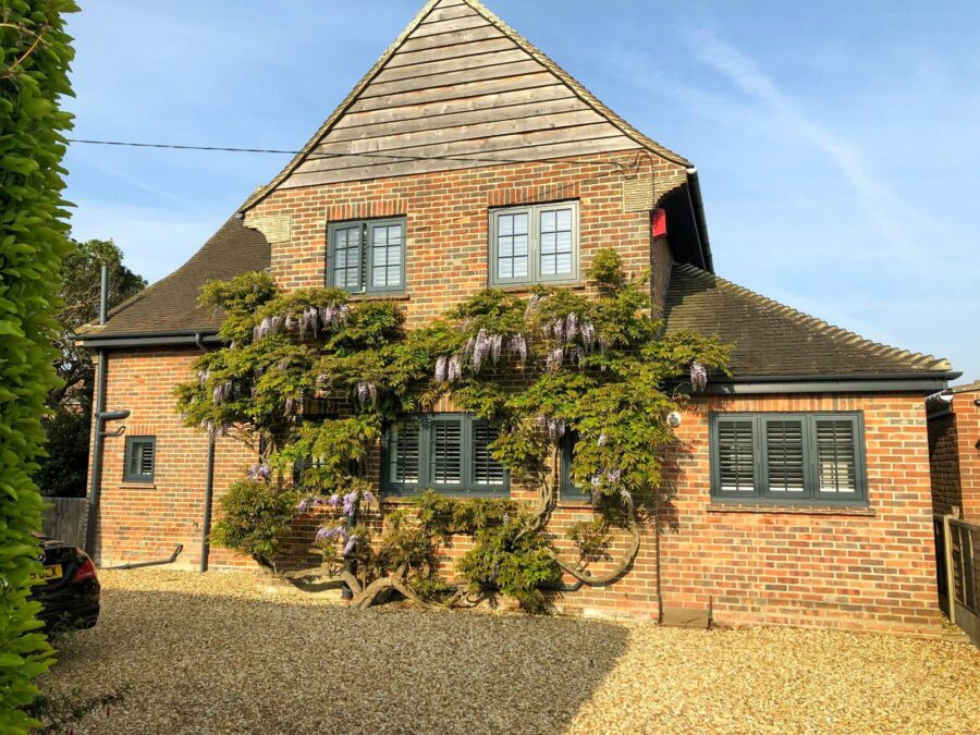 Cliffe Road, Barton on Sea, New Milton, Hampshire, BH25 7PB