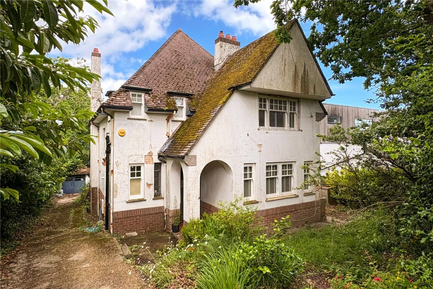 Dilly Lane, Barton on Sea, New Milton, Hampshire, BH25 7DQ