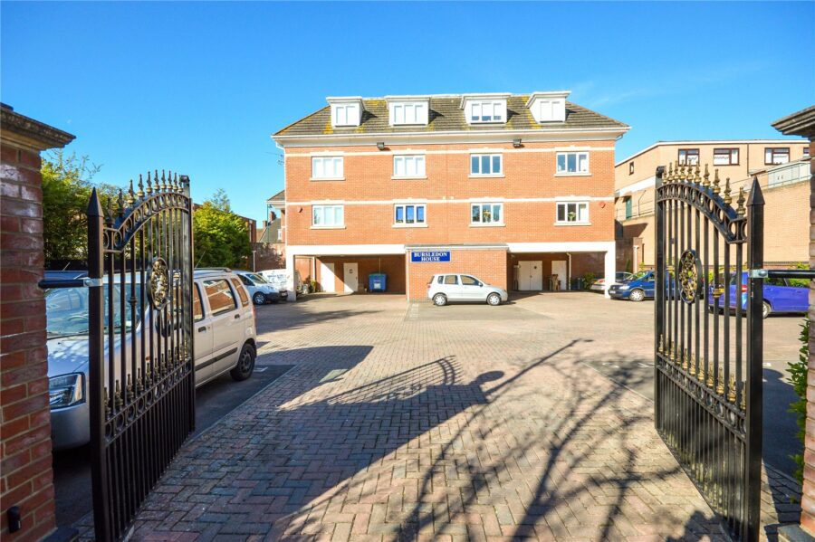 Station Road, New Milton, Hampshire, BH25 6HT