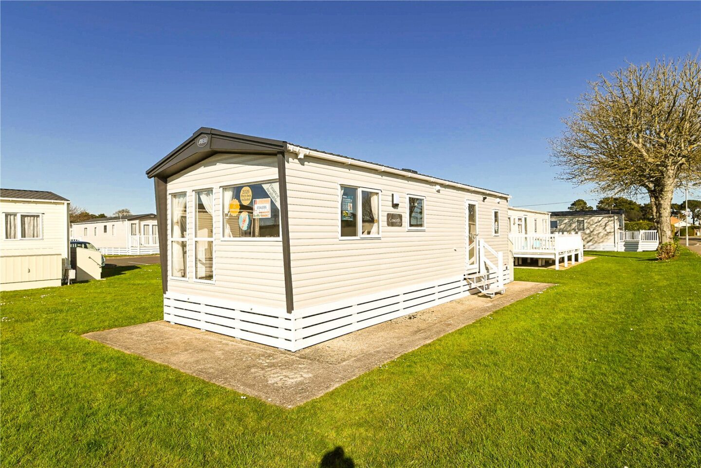 The Crescent, Hoburne Naish Holiday Park