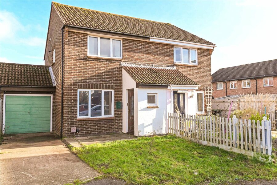 Balmoral Walk, New Milton, Hampshire, BH25 5UF