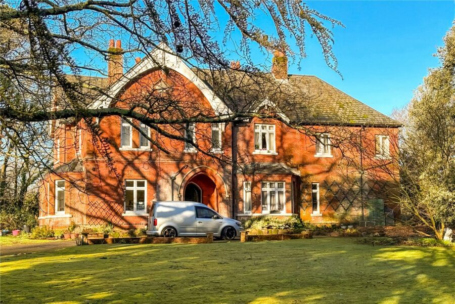 Church Lane, New Milton, Hampshire, BH25 6QN