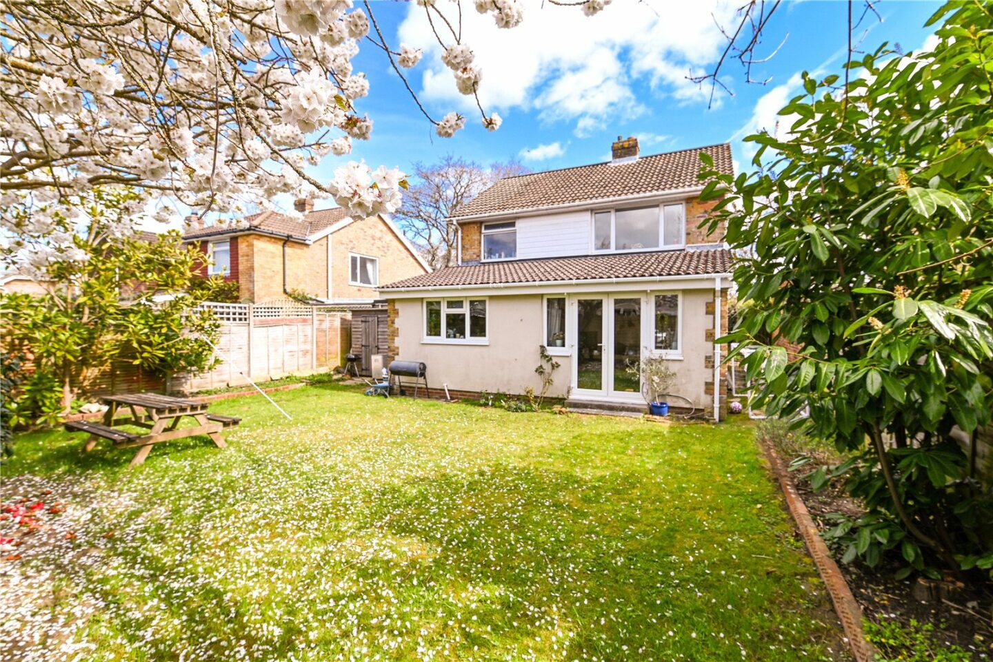 Stopples Lane, Hordle, Lymington, Hampshire, SO41 0GL
