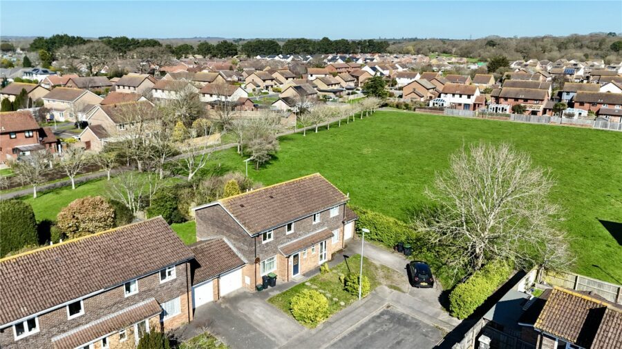 Bluebell Close, Highcliffe On Sea, Christchurch, Dorset, BH23 4LW