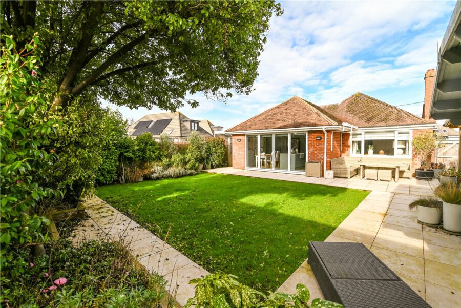 Pine Close, Barton on Sea, New Milton, Hampshire, BH25 7NZ