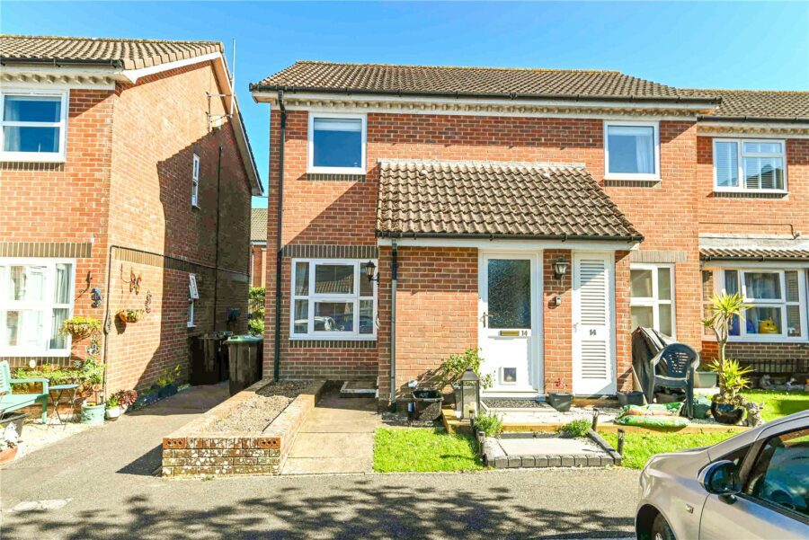 Floriston Gardens, New Milton, Hampshire, BH25 5DL