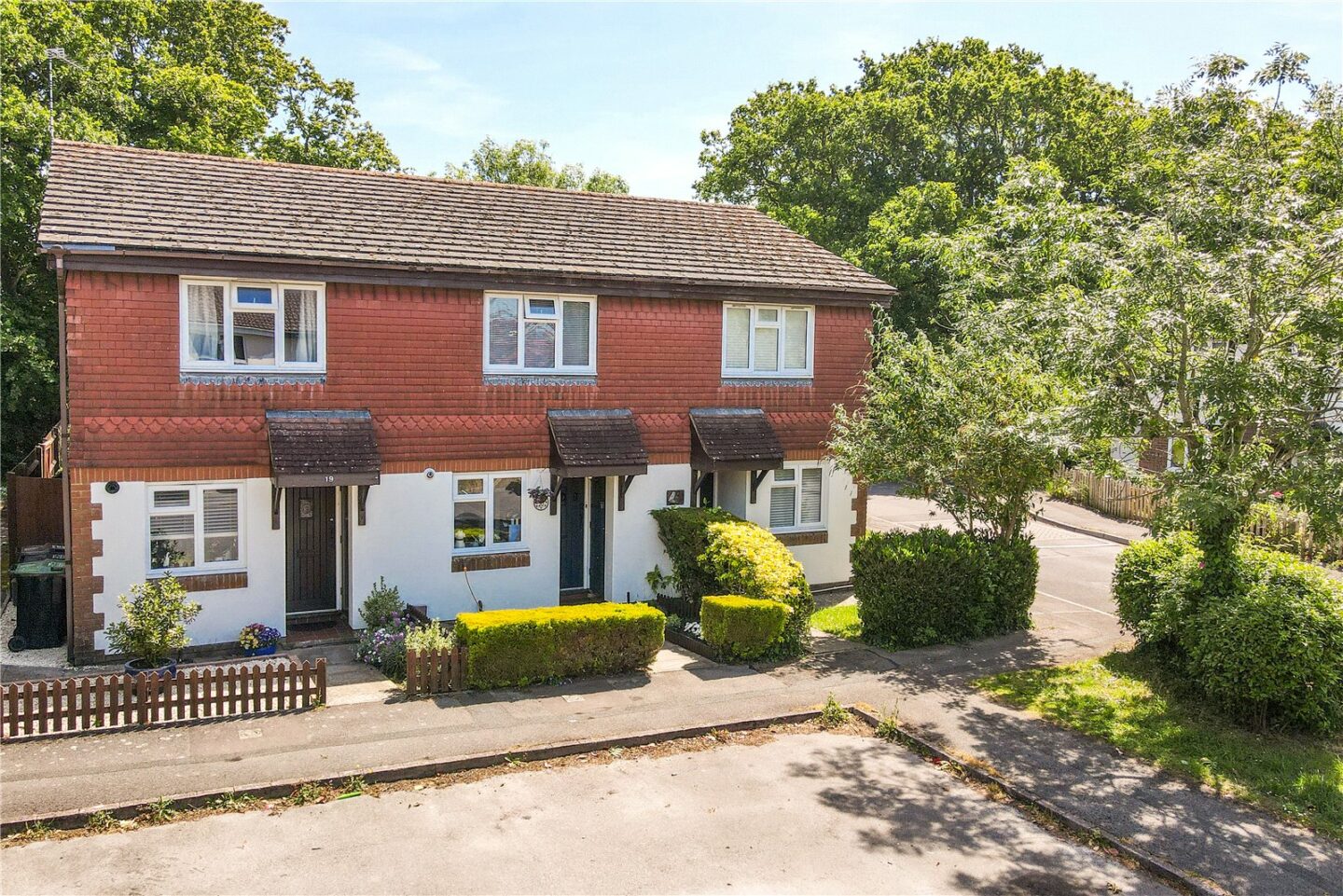The Hyde, New Milton, Hampshire, BH25 5GA