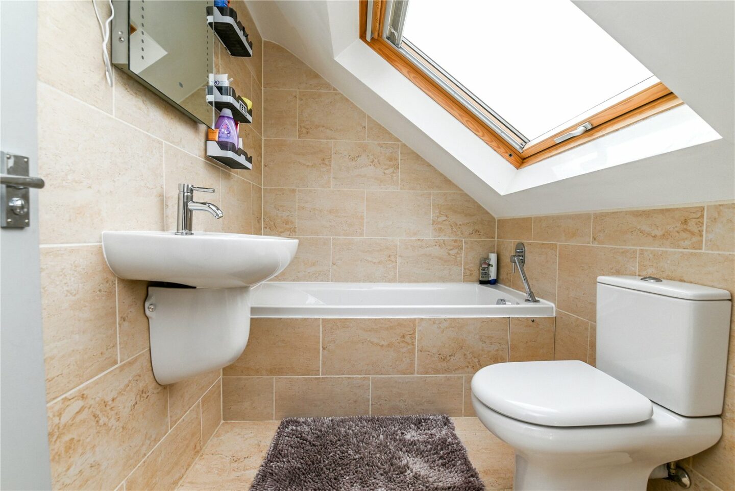 NWM260122_13.jpg