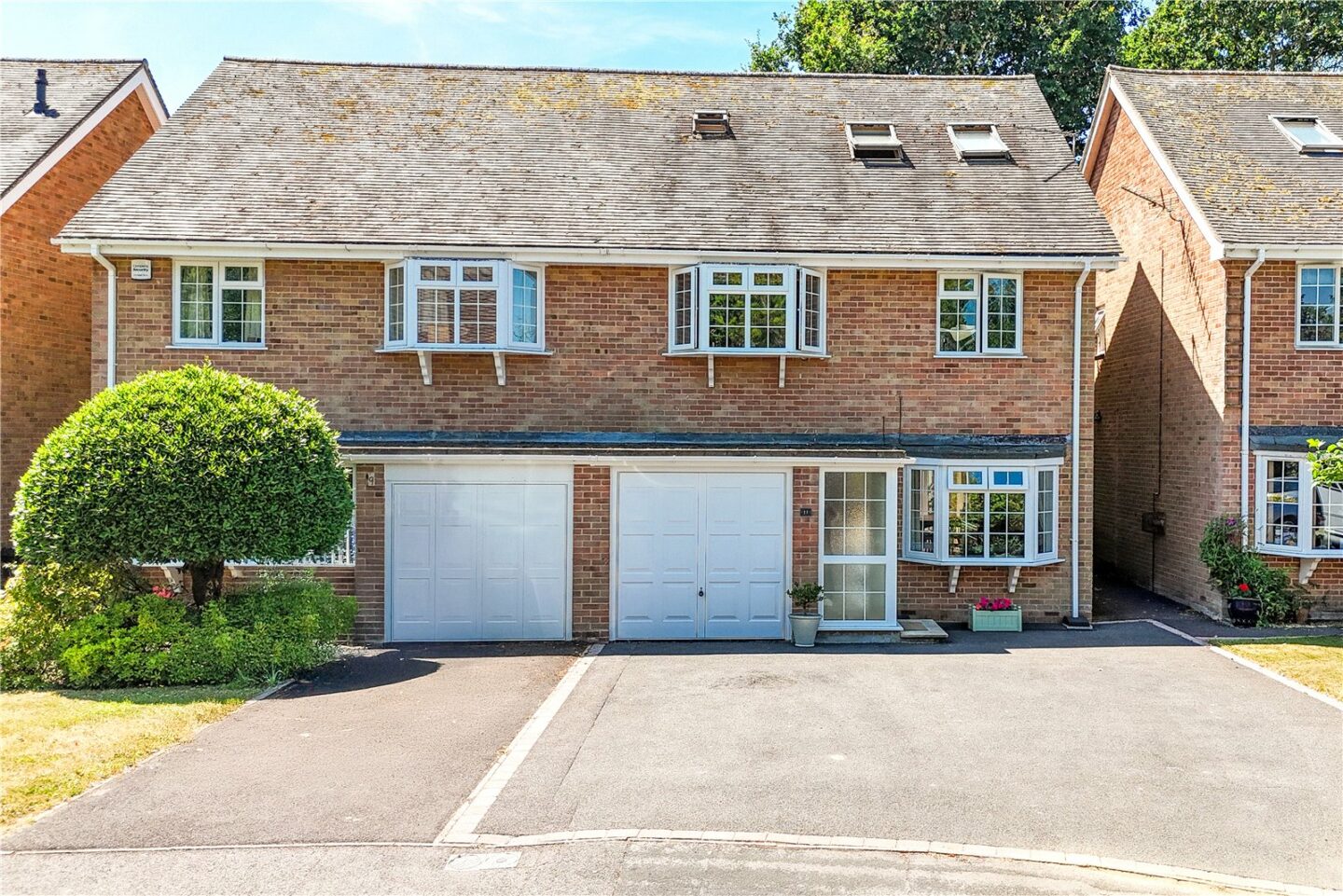 White Barn Crescent, Hordle, Lymington, Hampshire, SO41 0FY