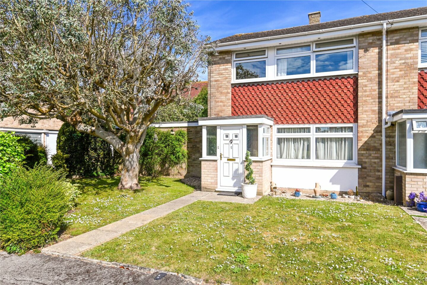 Camellia Gardens, New Milton, Hampshire, BH25 6BL