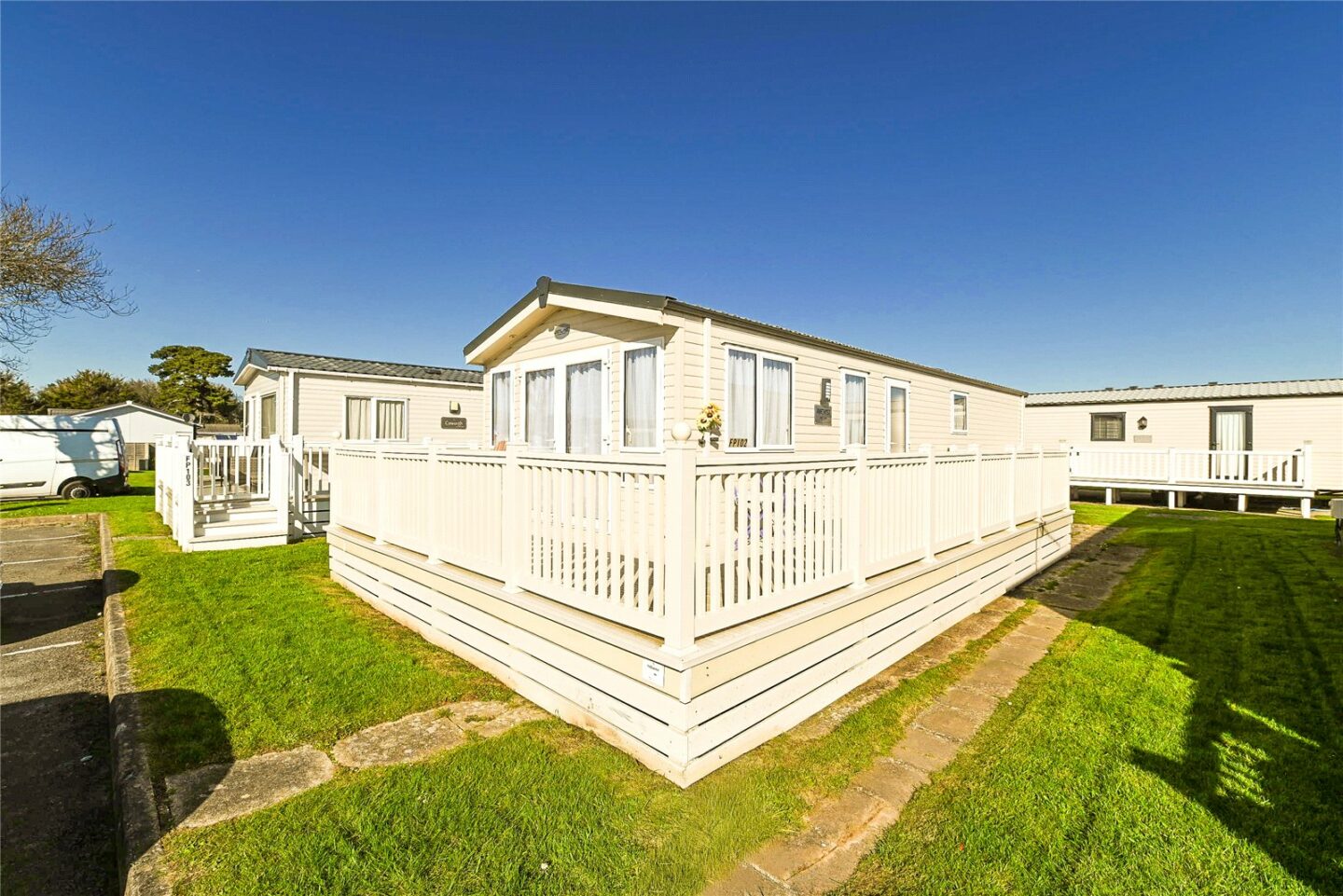 Field Place, Hoburne Naish Holiday Park