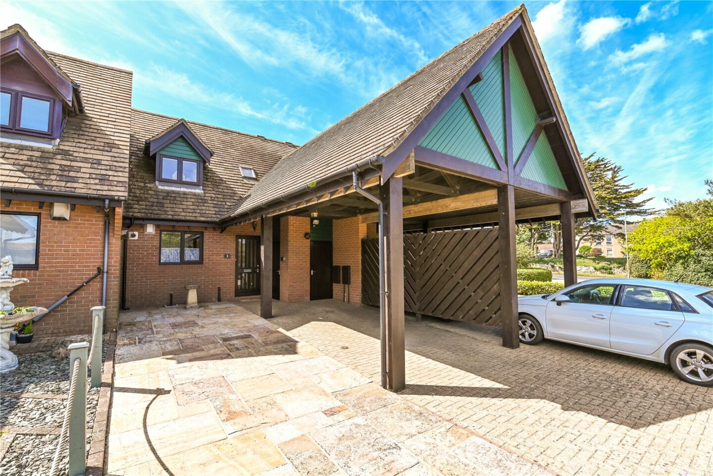 Barton Green, Barton on Sea, New Milton, Hampshire, BH25 7LZ