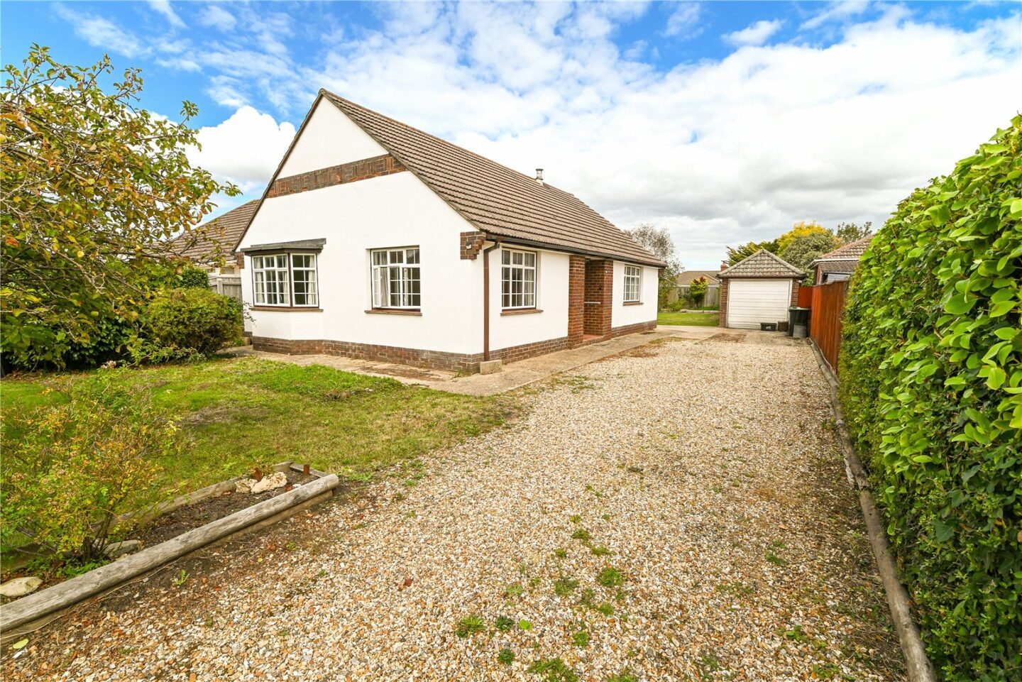 Keysworth Avenue, Barton on Sea, New Milton, Hampshire, BH25 7HZ