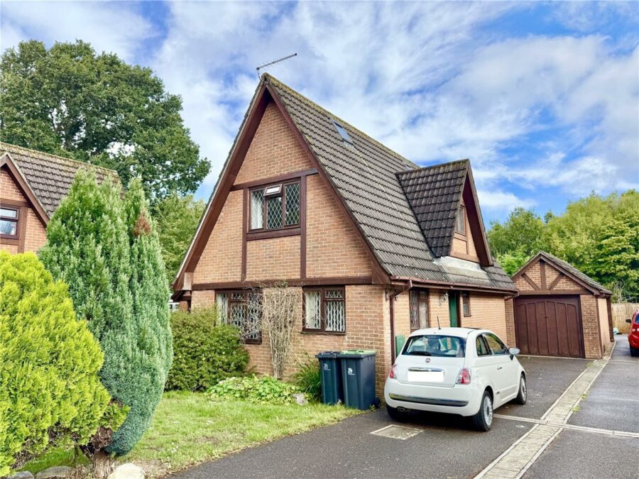 Glenville Close, Walkford