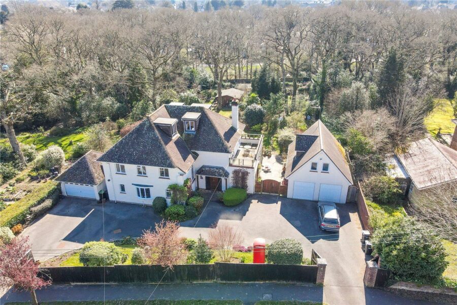 Barrs Avenue, New Milton