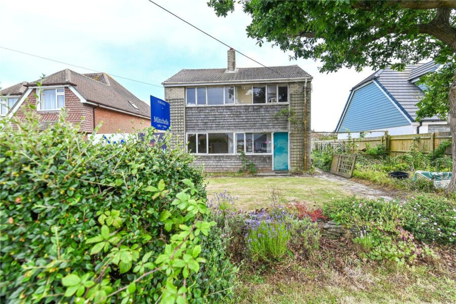 Carlton Avenue, Barton on Sea