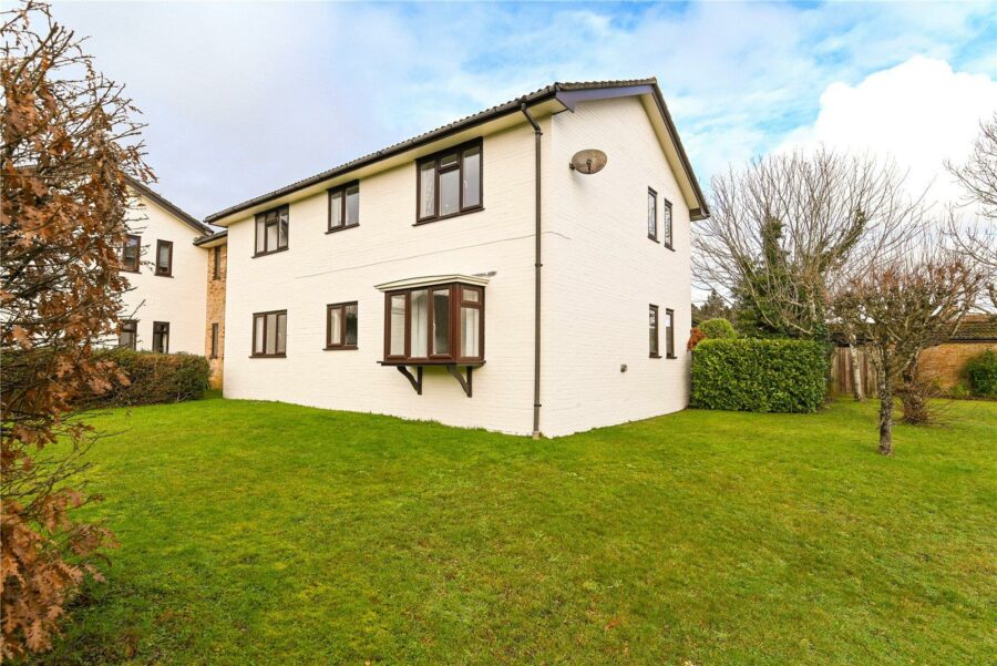 Rothbury Park, New Milton