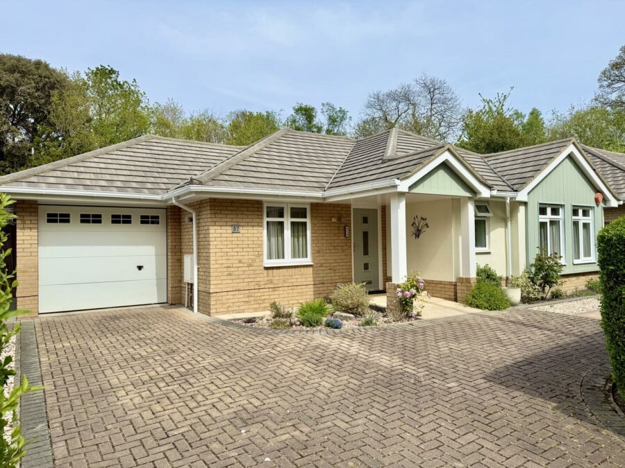 Chewton Common Road, Highcliffe on Sea
