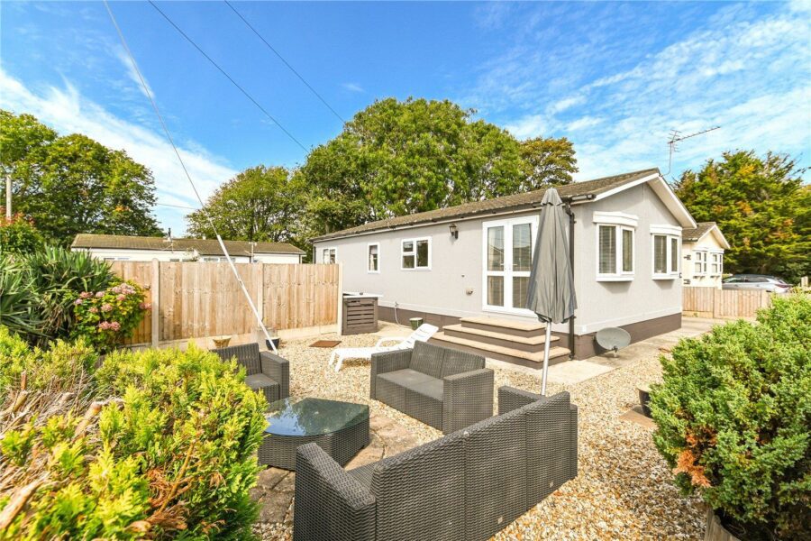 Field Place, Barton On Sea