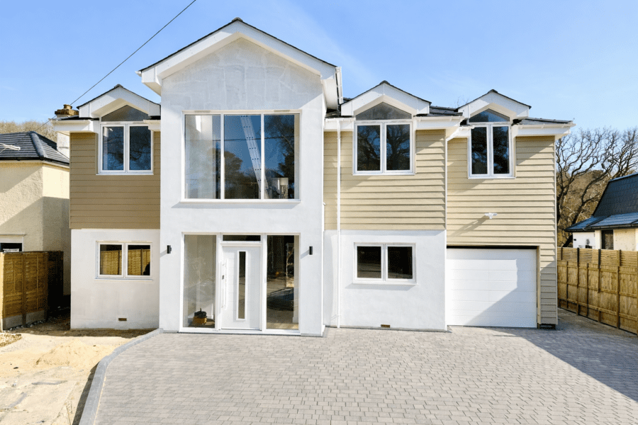 Elphinstone Road, Highcliffe on Sea