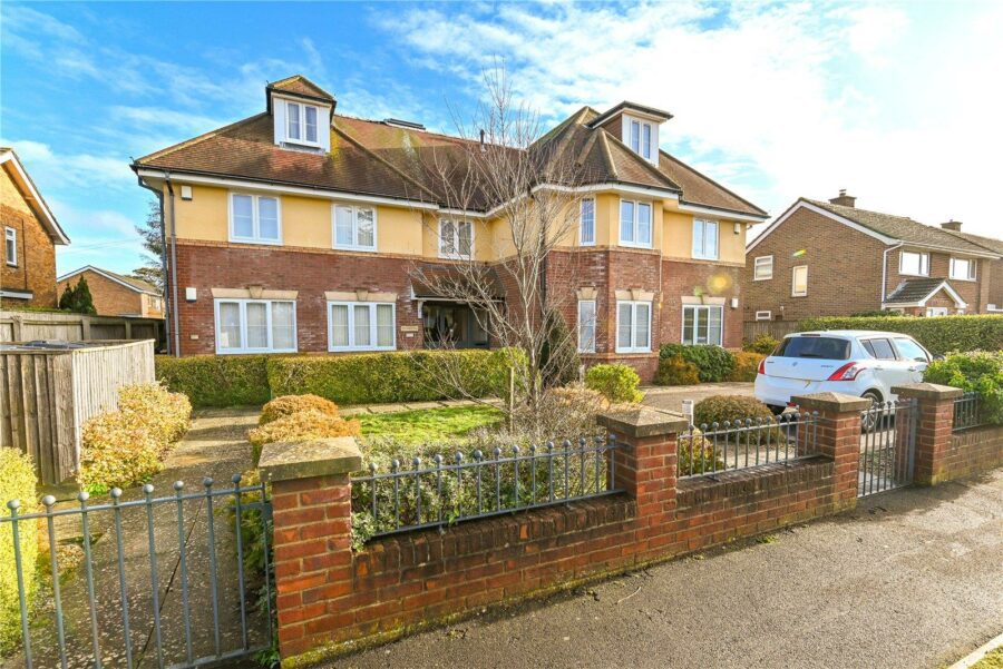 Mount Avenue, New Milton