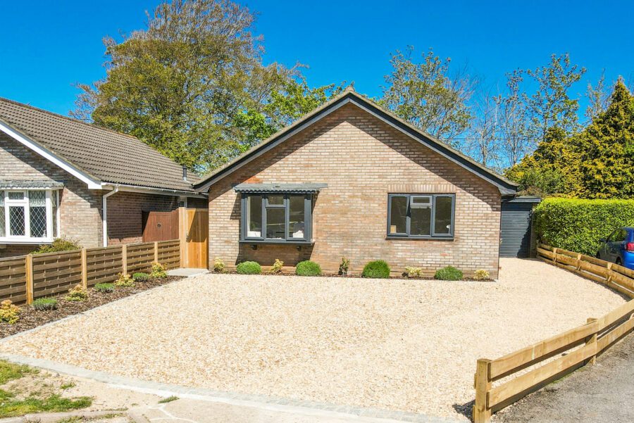 Oak Gardens, Everton