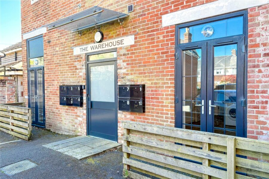 Western Road, Lymington, Hampshire, SO41 9HJ