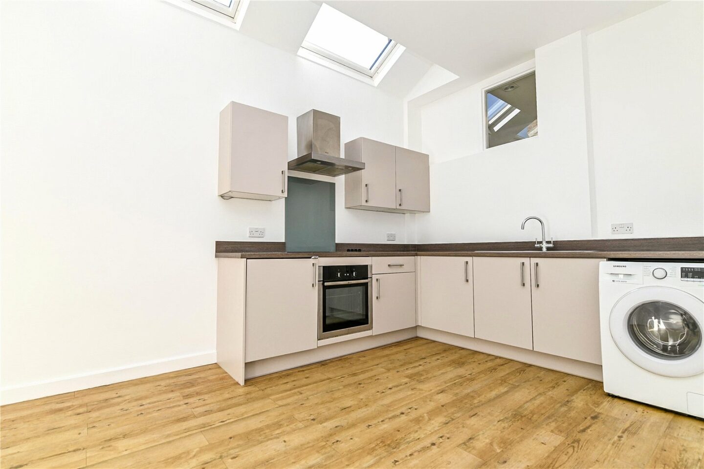 Western Road, Lymington, Hampshire, SO41 9HJ