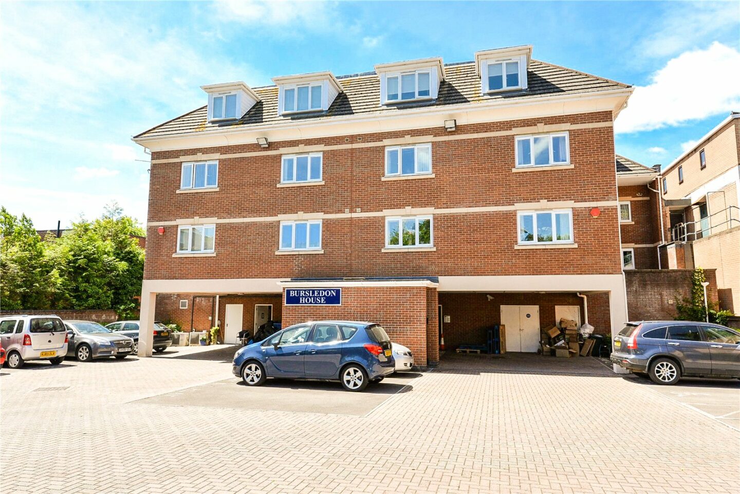 Station Road, New Milton, Hampshire, BH25 6HT