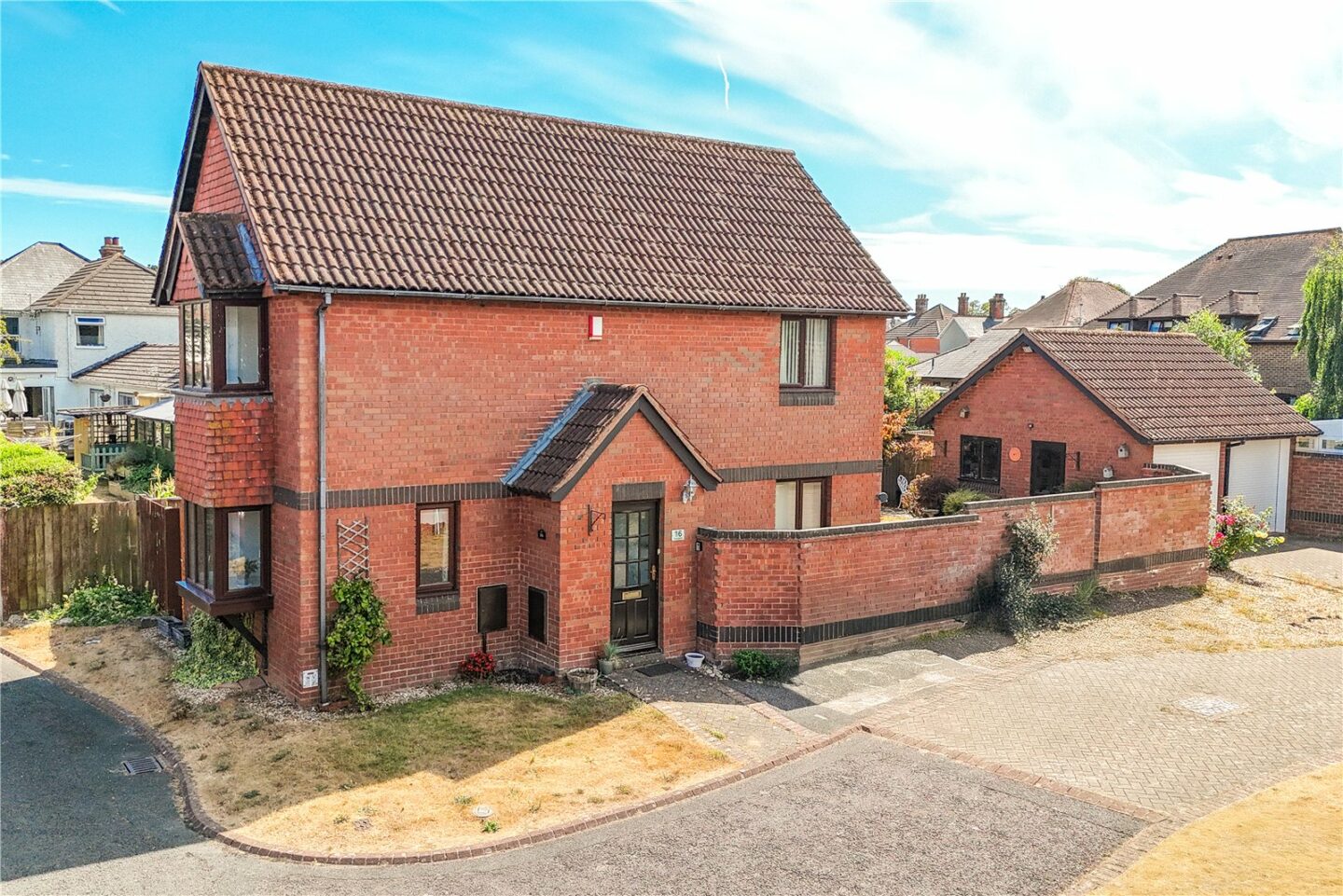 Fernglade, New Milton, Hampshire, BH25 5NZ