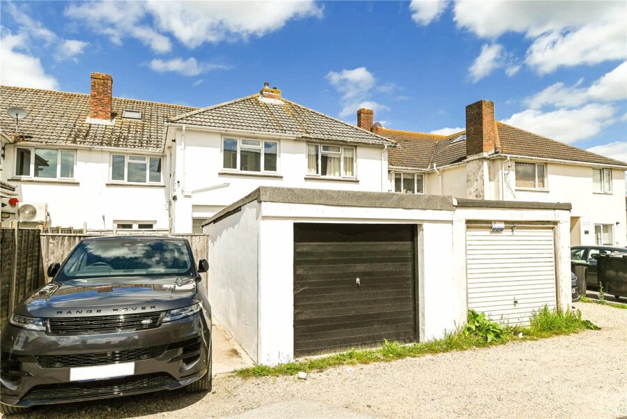 The Parade, Ashley Road, New Milton, Hampshire, BH25 5BS