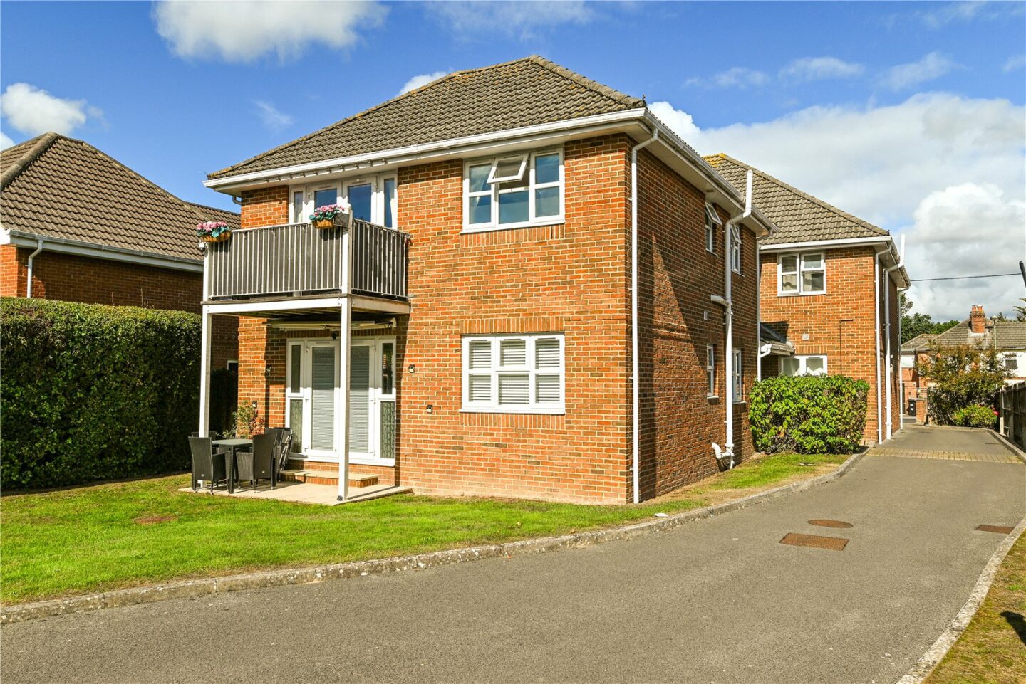 Manor Road, New Milton, Hampshire, BH25 5WS