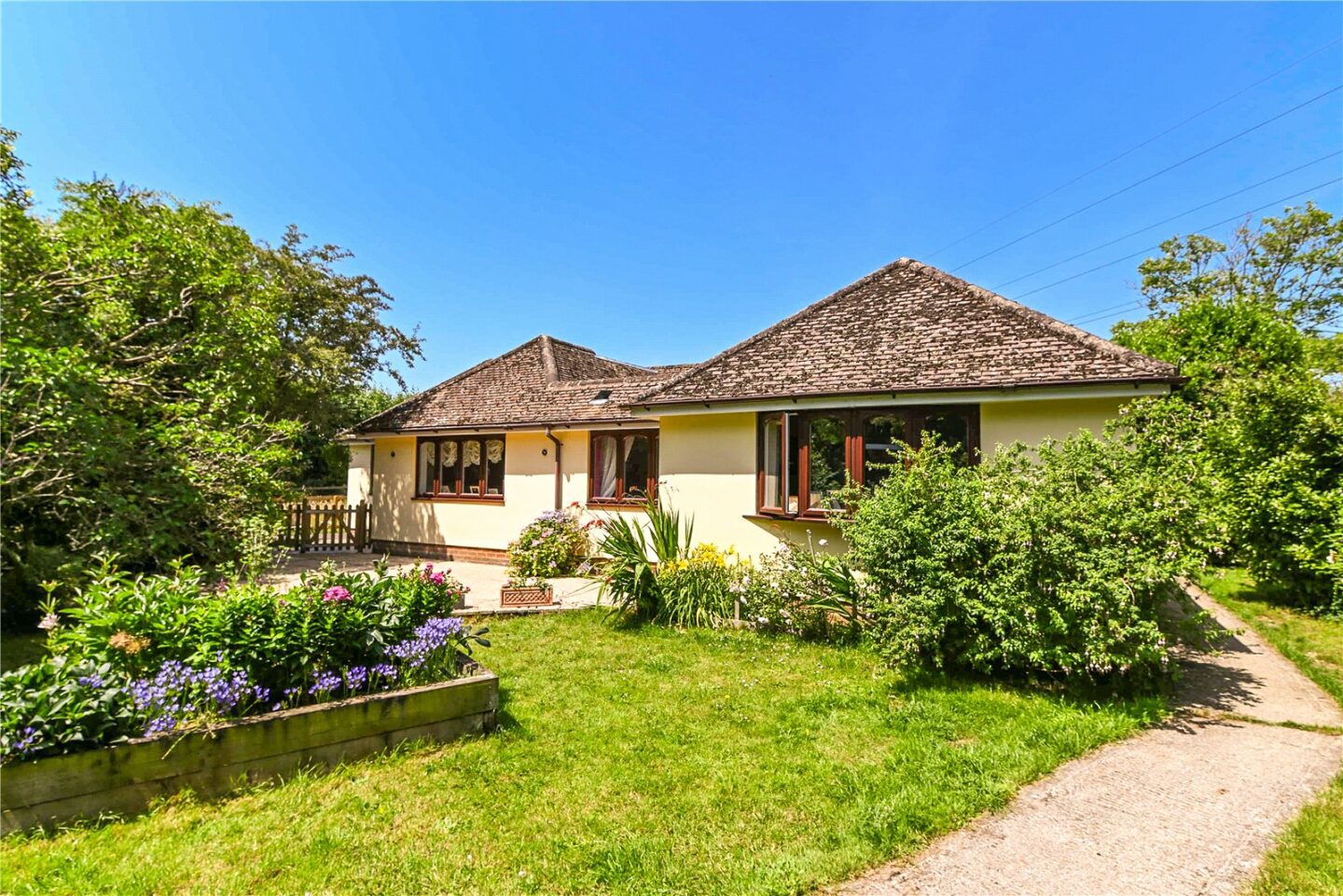 Wootton Road, Tiptoe, Lymington, Hampshire, SO41 6FT