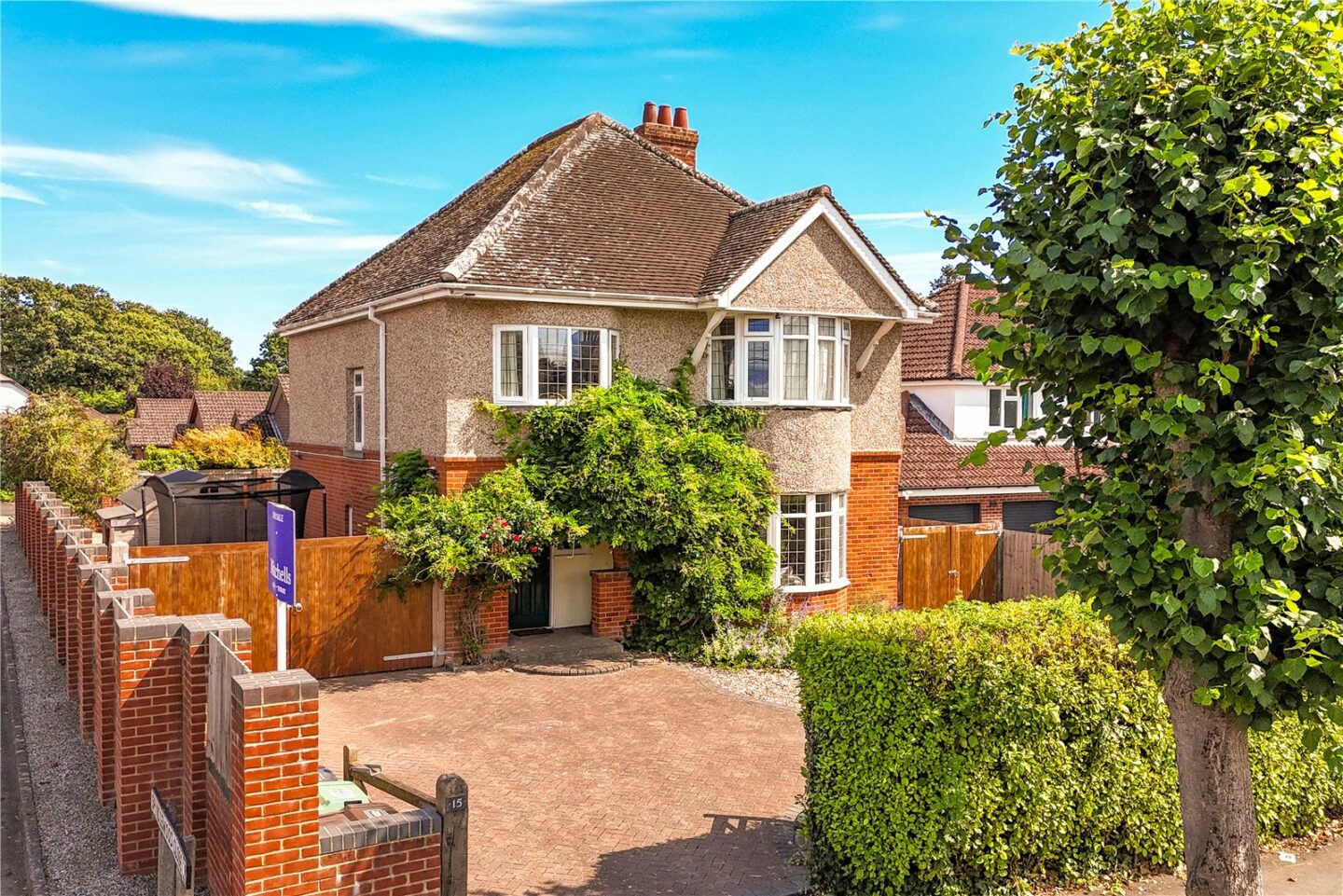 Barton Court Avenue, Barton on Sea, New Milton, Hampshire, BH25 7EP