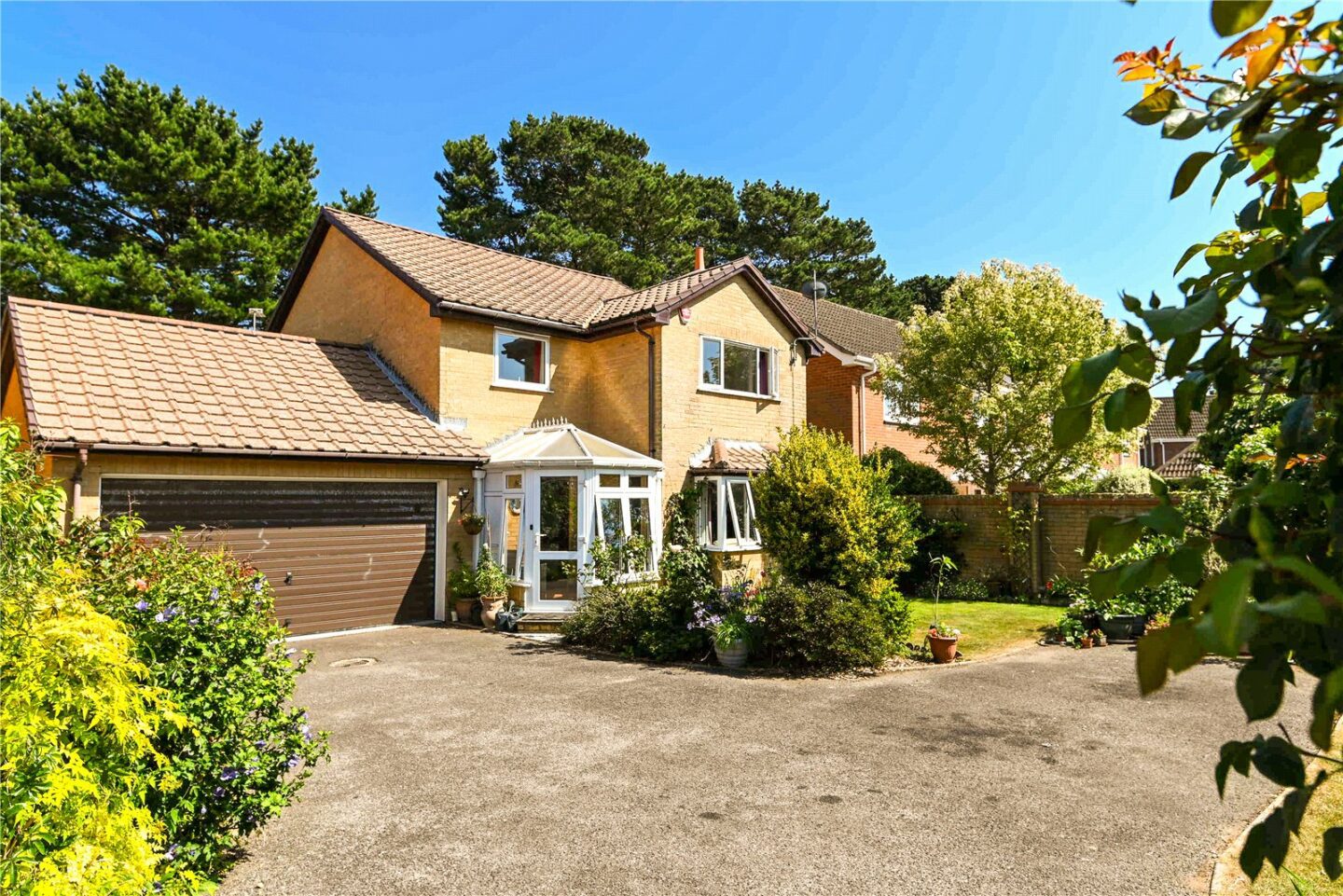 Spinacre, Barton on Sea, New Milton, Hampshire, BH25 7DF