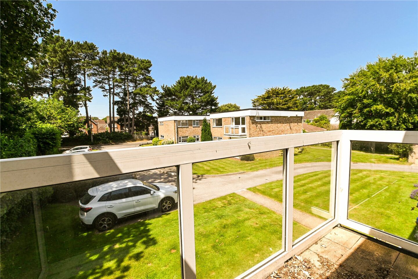 NWM260340_08.jpg